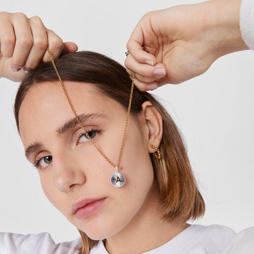 תליון TOUS Alphabet מכסף ומוורמיל כסף עם מדליון האות A