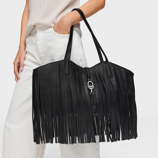 תיק סל TOUS MANIFESTO בינוני מעור בצבע שחור עם פרנזים