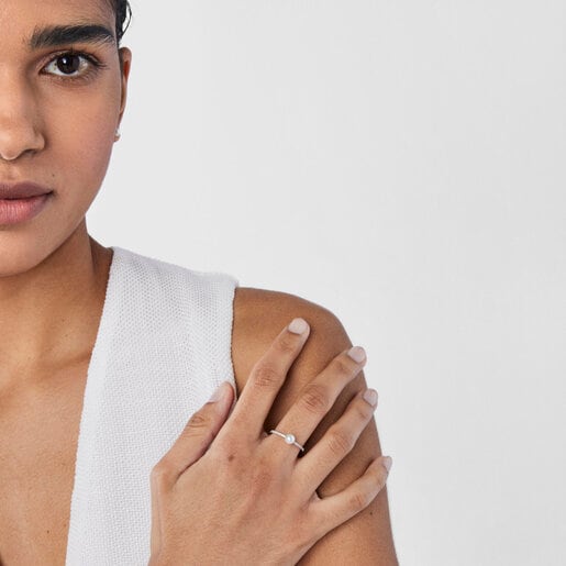 Les Classiques Ring in White gold with Diamonds and Pearl