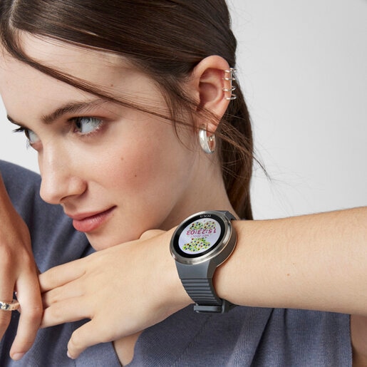 Steel Rond Connect Watch with gray silicone strap