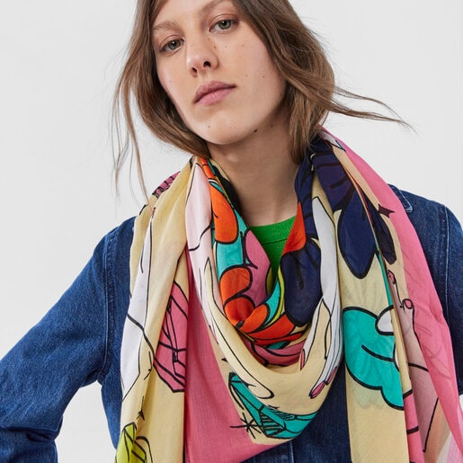 צעיף TOUS Magic Flowers מבד מודל בצבע בז'