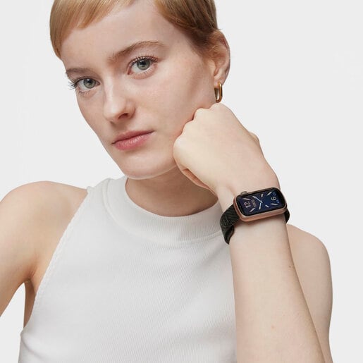 Smartwatch z bransoletką z szarej stali IP i aluminiową kopertą w różowym kolorze IPRG TOUS T-Band Mesh