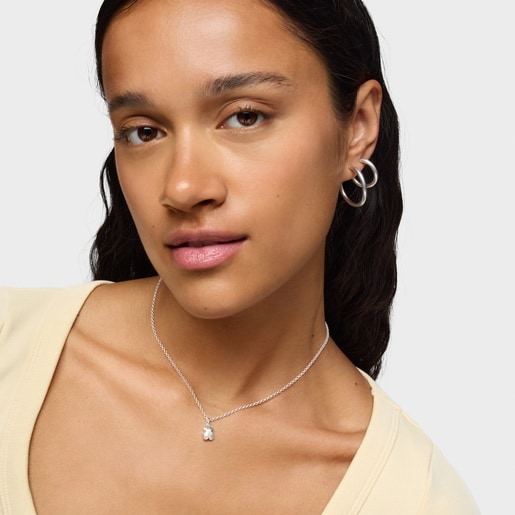 Short silver Necklace with bear Icon Metal
