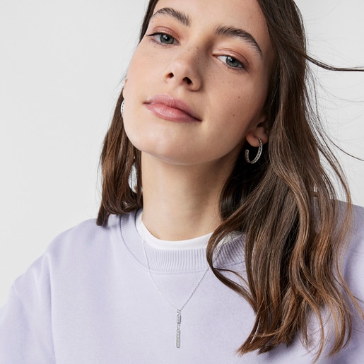 長方形のプレートが施されたシルバーネックレス TOUS Bear Row