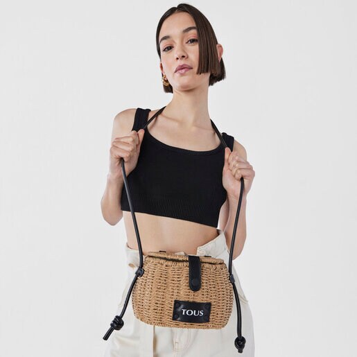 ブラックカラーのラフィア製クロスボディバッグ Scoubidou