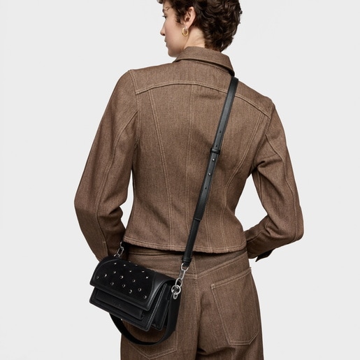 حقيبة صغيرة بحزام يلتف حول الجسم باللون الأسود من تشكيلة TOUS Audree Strass