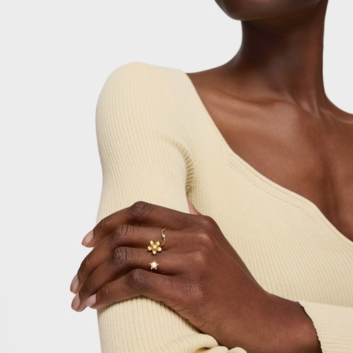 Gold Open ring with cultured pearl Daisy