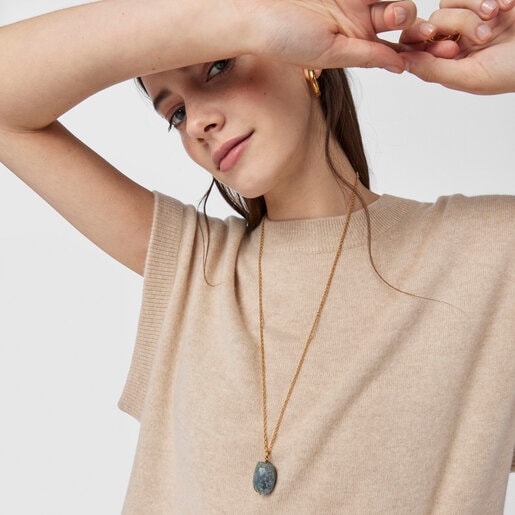 Colgante con baño de oro 18 kt sobre plata y sodalita Hav