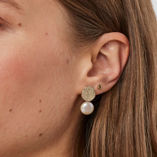 Gold Nenufar Earrings with Diamonds and Pearl