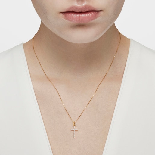 Colgante cruz de oro y diamantes Basics