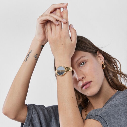 שעון צמיד Let מפלדת IP בצבע זהב עם לוח מחוגים שחור