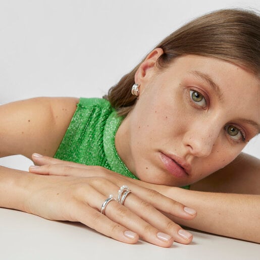 パールがあしらわれたシルバーのダブルリング TOUS Fellow