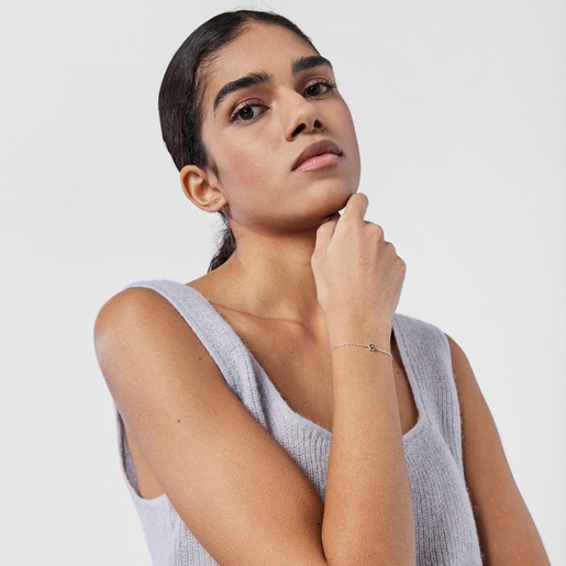 シルバーにクロムディオプサイドのフラワーがあしらわれたブレスレット TOUS New Motif