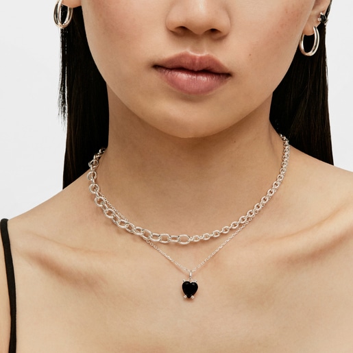 Silver Color Pills Heart pendant with onyx
