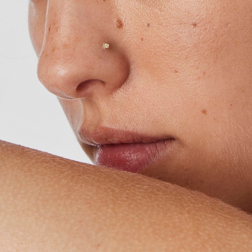 Gold TOUS Basics nose Piercing with diamond