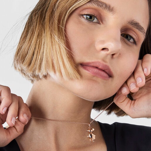 ペンダント  Teddy  くま  22mm　ピンクゴールドコーティング