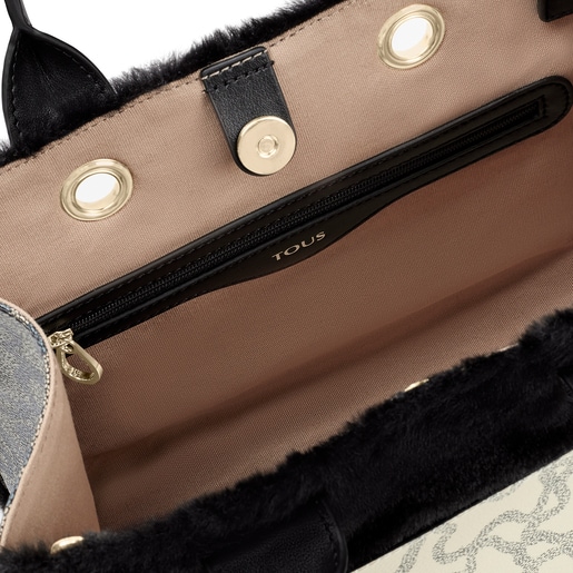 حقيبة تسوق Amaya Kaos Icon Fur متوسطة الحجم باللون الأسود