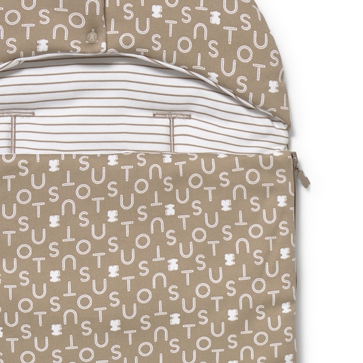 Universal-fit baby footmuff in Soft beige