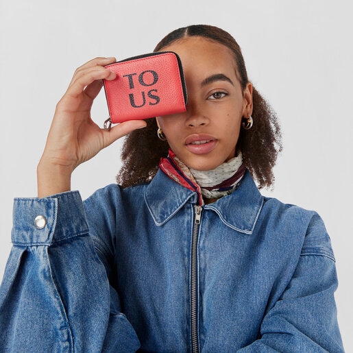 Coral-colored leather TOUS Balloon change purse