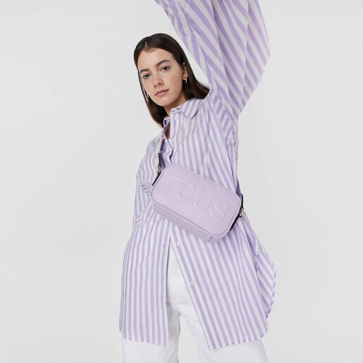 モーブカラーのクロスボディ・レポーターバッグ TOUS La Rue