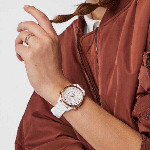 ローズ IP スティールにホワイトのシリコンストラップを組み合わせた腕時計 Tender Time