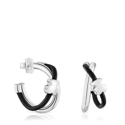 Aretes de aro TOUS Bold Motif con motivo oso de plata de primera ley y caucho negro. Tamaño aretes: 24 mm. Cierre presión.