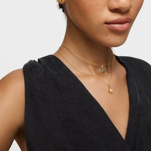 Gold Pendant with 10 mm cultured pearls Daisy