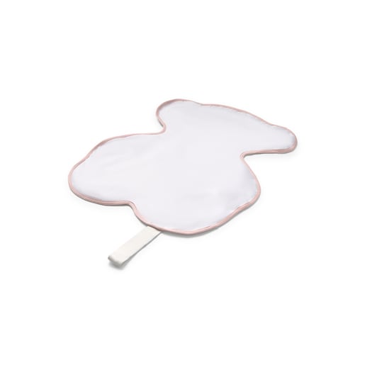 Bear-shaped travel changing mat in Arc pink