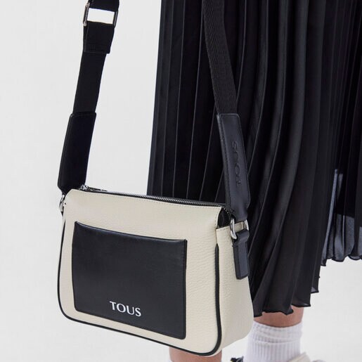 Кожаная сумка-кроссбоди TOUS Empire в бежевом и черном цветах малого размера