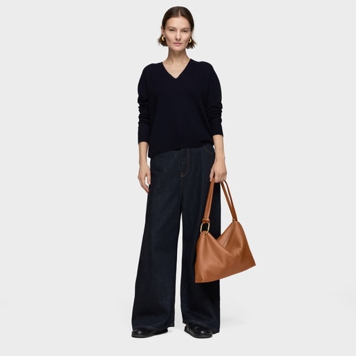 حقيبة كتف باللون الجملي من تشكيلة TOUS Hold