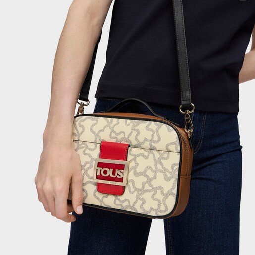 حقيبة مراسل Kaos Icon بحزام يلتف حول الجسم وبدرجات من اللون البيج