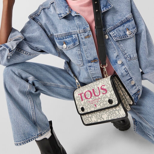 Bandolera pequeña Audree Kaos Mini beige, negro y fucsia