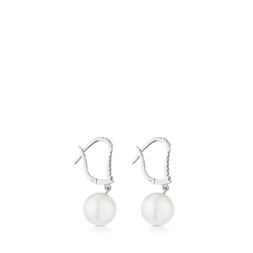 White Gold Les Classiques Earrings with Diamond and Pearl