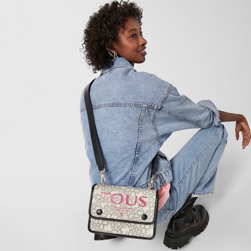 Bandolera pequeña Audree Kaos Mini beige, negro y fucsia