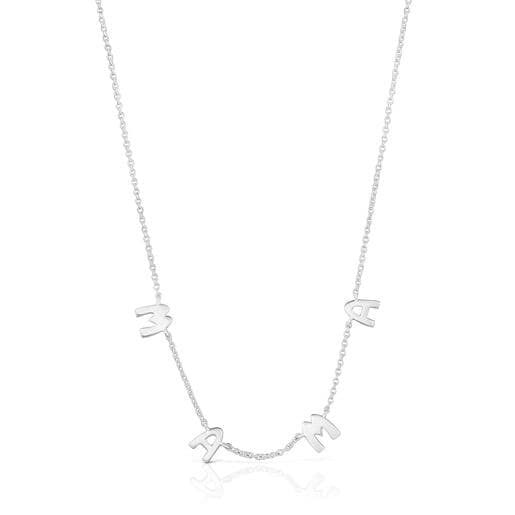 عِقد قصير من الفضة مُرصّع بحليات من تشكيلة TOUS Mama