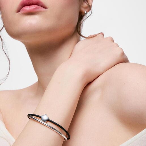 Pulsera esclava flor de plata y caucho Bold Motif