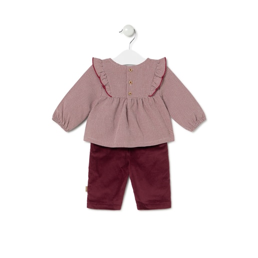Girls outfit in Garnet pink