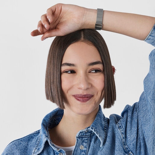 Reloj digital D-Logo de acero