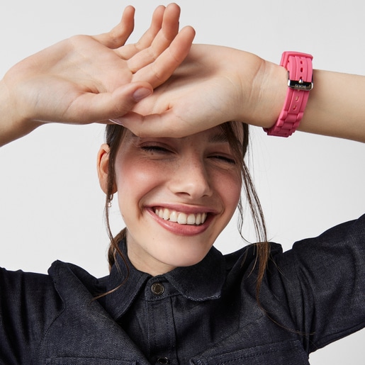 スティールにピンクのシリコンストラップを組み合わせた腕時計 Tender Time