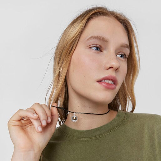 תליון TOUS Alphabet מכסף ומוורמיל כסף עם מדליון האות M