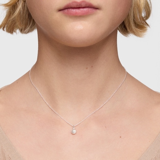 عِقد قصير من الفضة واللؤلؤ المستنبت في المياه العذبة مقاس 6.5 مم من تشكيلة TOUS Icon Pearl