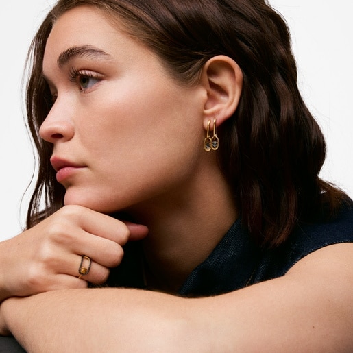 18ktゴールドコーティング・シルバーにスピネルをあしらったフープピアス、TOUS Camille