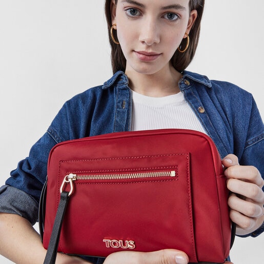 Средняя красная сумка-кроссбоди Shelby