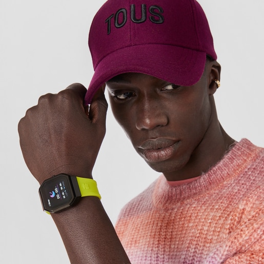 B-Connect Smartwatch with green silicone strap