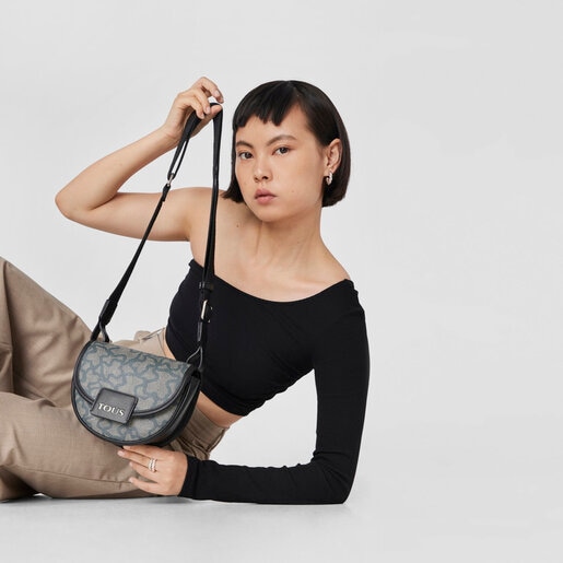 תיק קרוס Amaya Kaos Icon קטן בצבע שחור