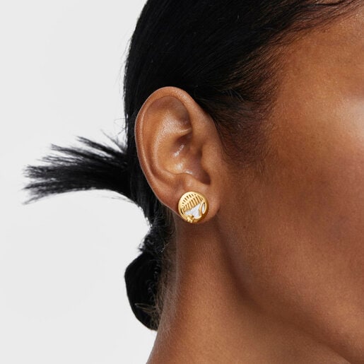 Yunque openwork earrings with 18 kt gold plating over silver and mother-of-pearl