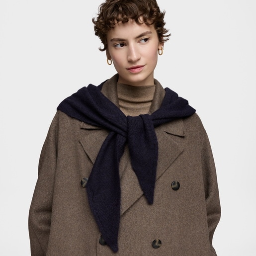 وشاح مثلث الشكل باللون الأزرق الداكن من التشكيلة TOUS Daisy