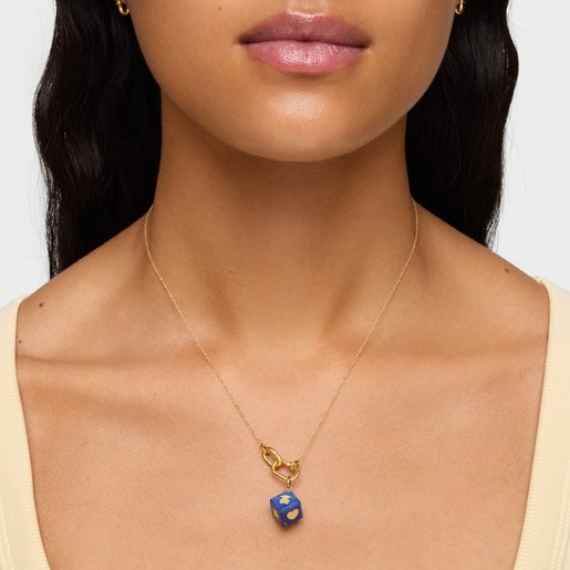 תליון Cube מזהב 14 קראט בשילוב קוביית אבן לפיס לזולי