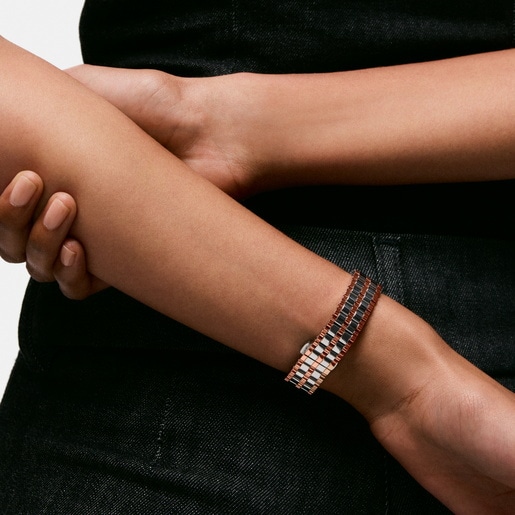 ساعة تناظرية بسوار من الصُلب باللونين الوردي والفولاذي من تشكيلة TOUS 1950