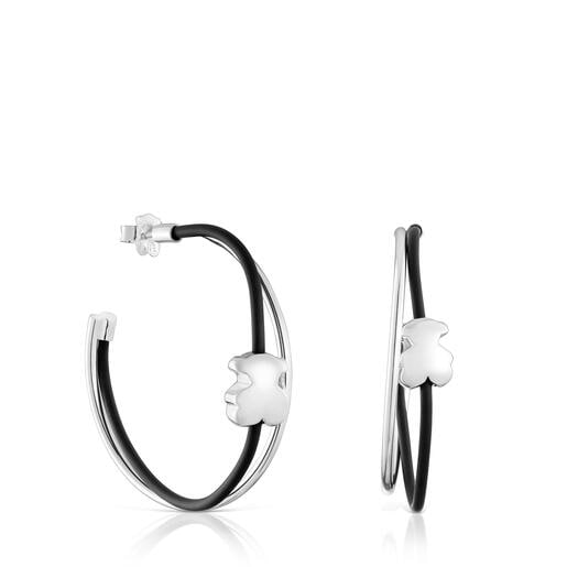Aretes de aro TOUS Bold Motif con motivo oso de plata de primera ley y caucho negro. Tamaño aretes: 45 mm. Cierre presión.